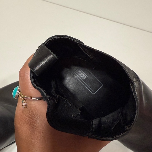 ASOS Cuban Heel Western Chelsea Boots in Black Leather Elastic Lightning Detail - Picture 13 of 17